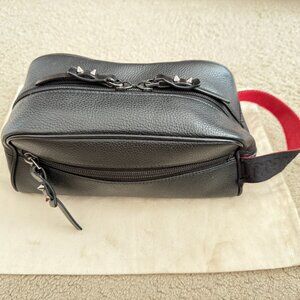 $1095 Auth. CHRISTIAN LOUBOUTIN Made in ITALY Unisex Black Leather Toiletry Bag